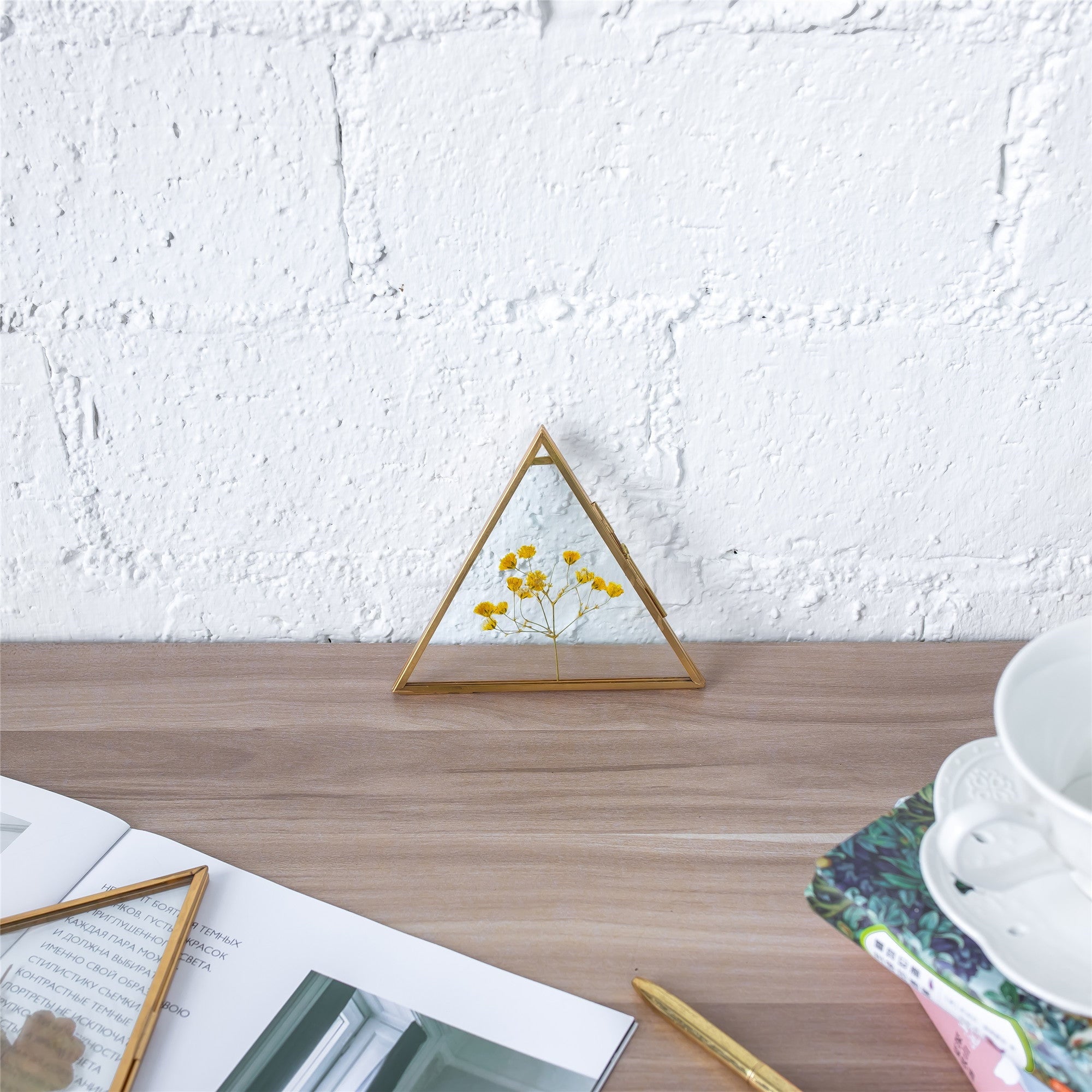 Hanging Triangle Herbarium Brass Glass Frame for Pressed Flowers Dried Flowers Poster - NCYPgarden